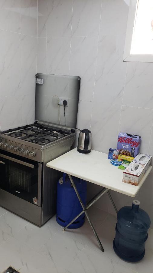 Yahia Guest House Abu Dhabi Luaran gambar